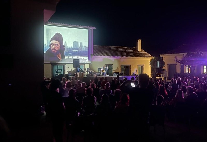 i-kefalonia-einai-etoimi-gia-to-5o-diethnes-festibal-kumata-eseis