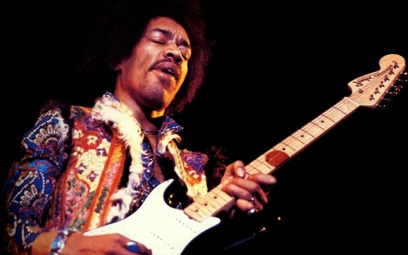 to-diamerisma-tou-Jimi-hendrix-sto-londino-ginetai-mouseio