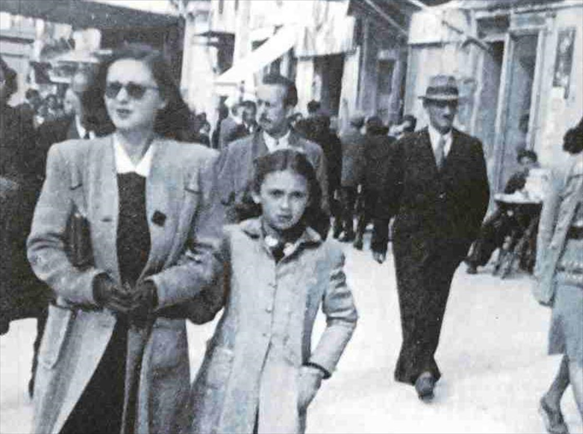 i-istoria-tis-zogias-einai-i-istoria-mias-statheris-gunaikas-ton-astathi-20o-aiona-istoria-mias-statheris-gunaikas-ton-astathi-20o-aiona
