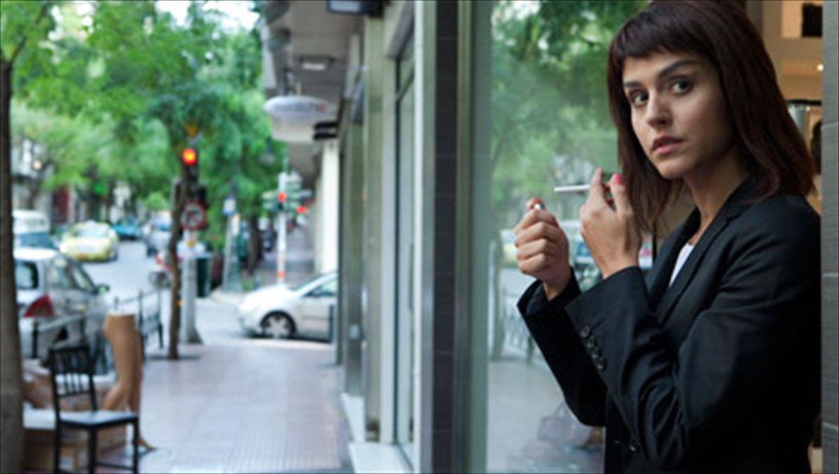 h-aneksartisia-xoraei-se-saranta-pente-tetragonika