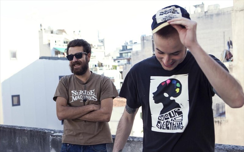 swing-ska-rnb-kai-hip-hop-gia-to-bradu-paraskeuis