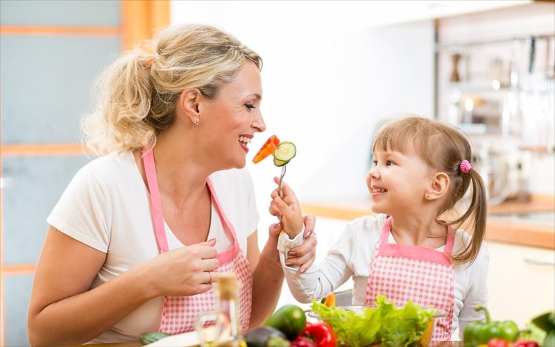 ola-ta-threptika-stoixeia-pou-xreiazontai-oi-gunaikes