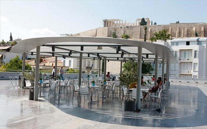 to-estiatorio-tou-mouseiou-tis-akropolis-sta-kalutera-5-tou-kosmou-tou-kosmou