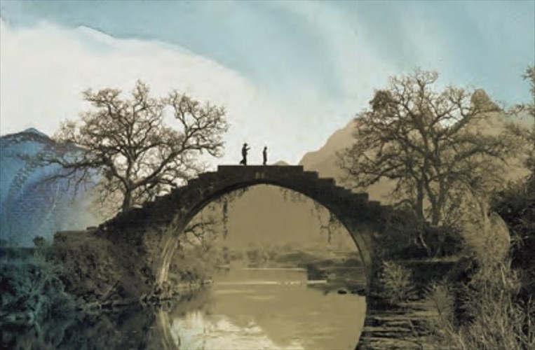 tis-agapis-kai-tou-polemou-to-upopsifio-gia-poulitzer-muthistorima-tou-tsangk-rae-li