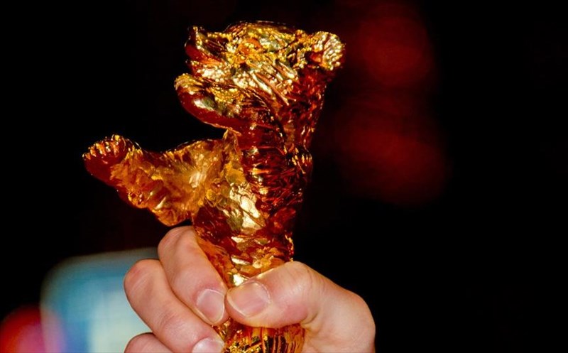 ksekina-to-kunigi-tis-xrusis-arktou-me-to-64o-festibal-berolinou