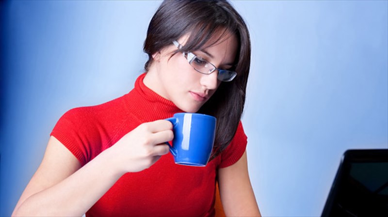 prokalei-katathlipsi-i-uperboliki-enasxolisi-me-to-diadiktuo-uperboliki-enasxolisi-me-to-diadiktuo