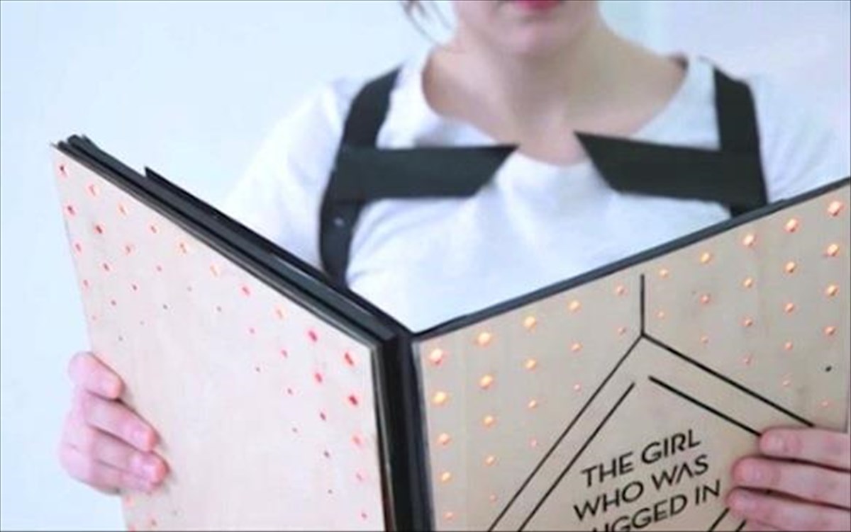 fotografia-gia-biblio-pou-forietai