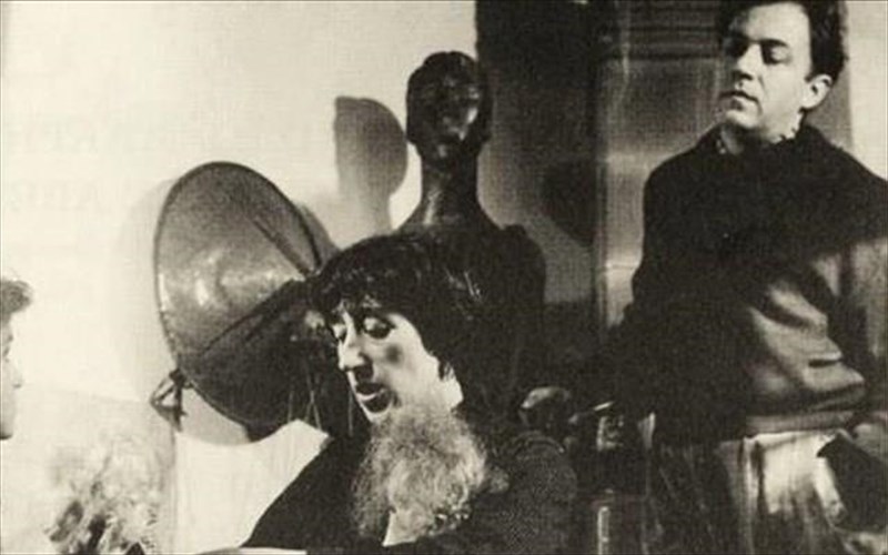 apebiose-i-xaraktria-zizi-makri-xaraktria-zizi-makri