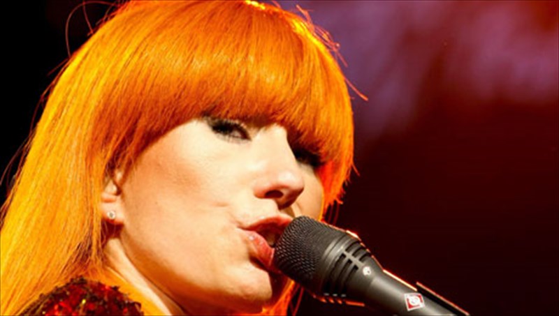 miouzikal-apo-tin-tori-eimos