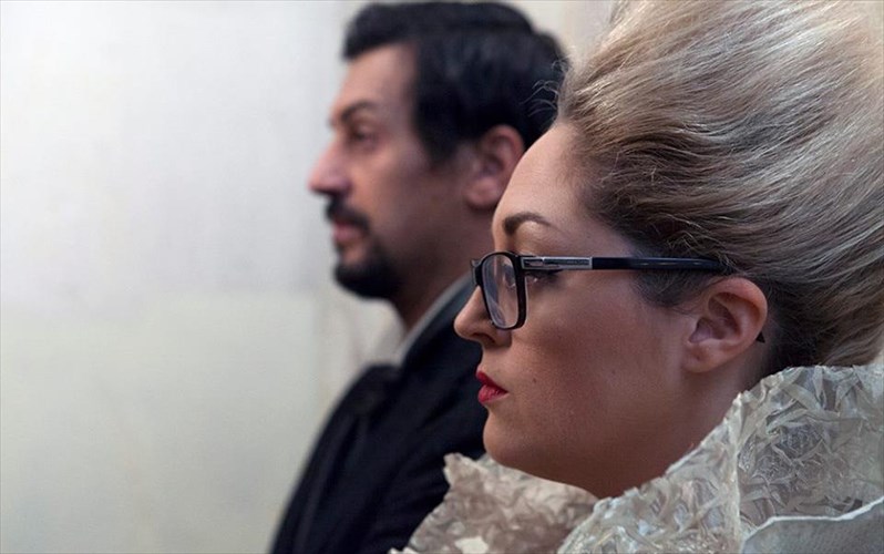 to-magazaki-ton-autoktonion-tou-zan-tole-sto-theatriko-sanidi