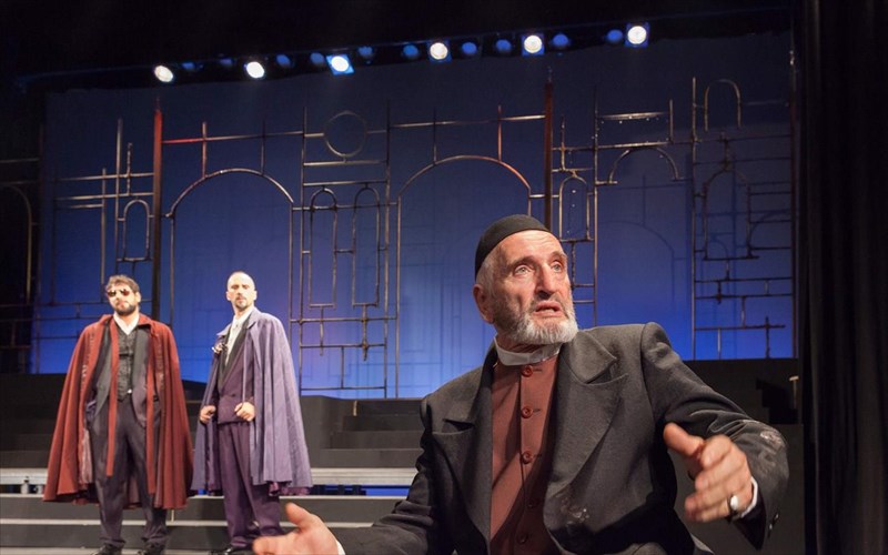 kritiki-theatrou-o-emporos-tis-benetias