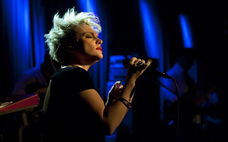 10-diaforetikes-protaseis-gia-ti-nuxta-ton-eroteumenon