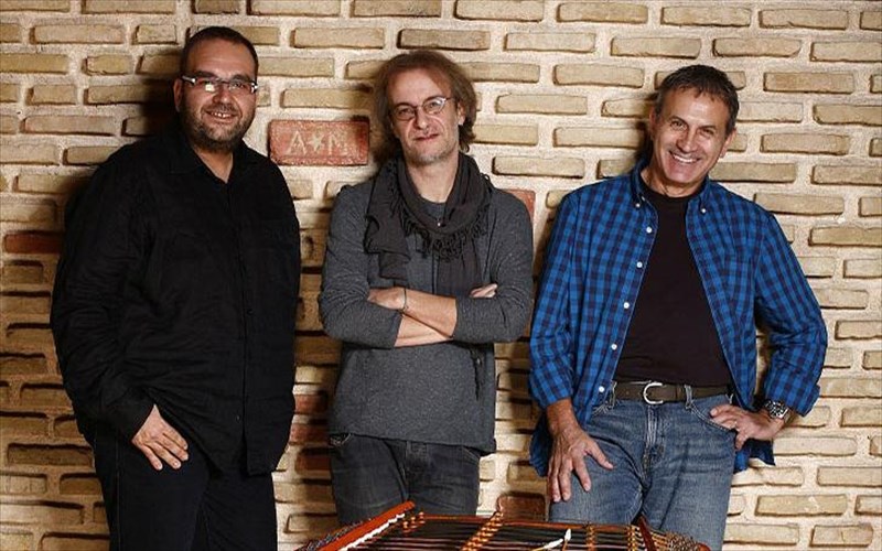 i-estoudiantina-giortazei-ta-15-tis-xronia