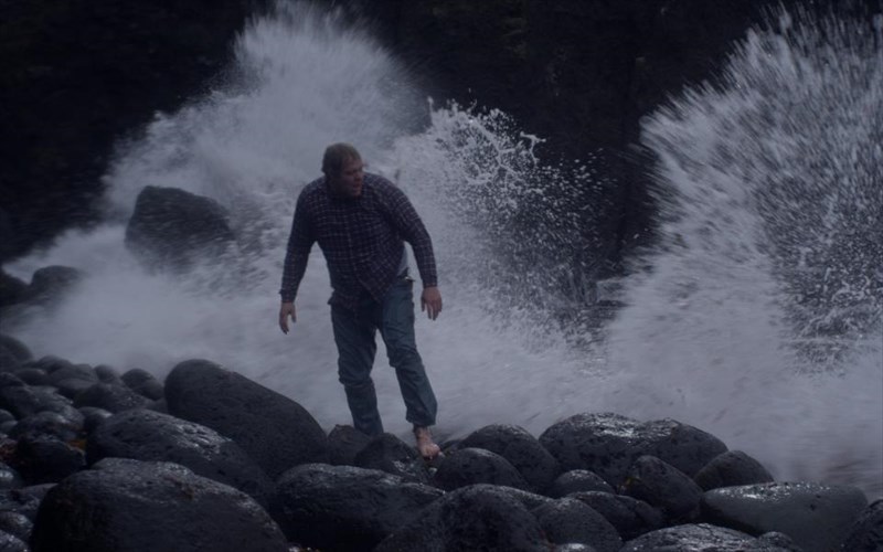 sta-bathia-nera-tis-islandias