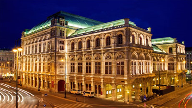 rekor-touristikon-afikseon-sti-bienni-to-2010