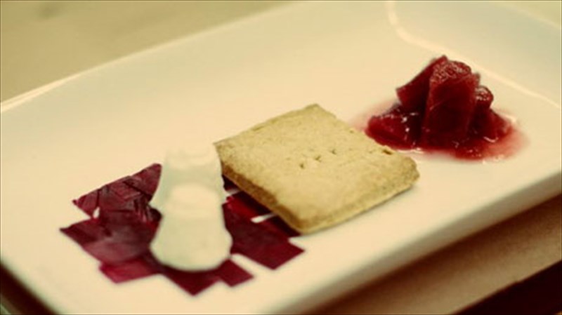 to-fagito-mila-gia-tin-elliniki-tapitourgia