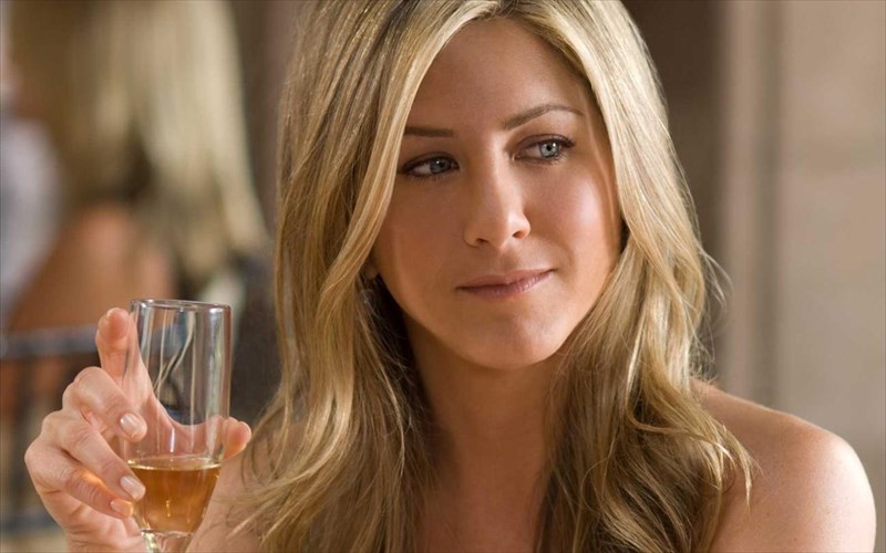 ti-pinoun-i-tzenifer-aniston-kai-o-mprant-pit-mprant-pit
