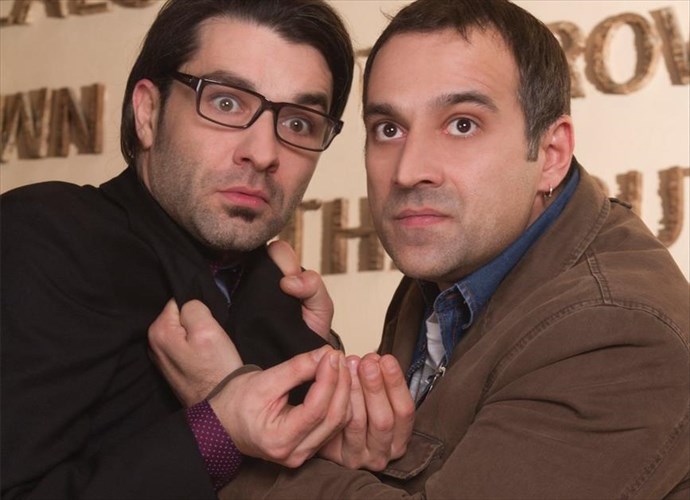 krateros-katsoulis-kai-petros-lagoutis-stin-komodia-monogamia