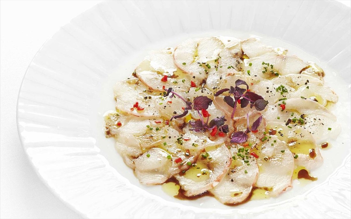 tudor-hall-carpaccio-lobster-astakou