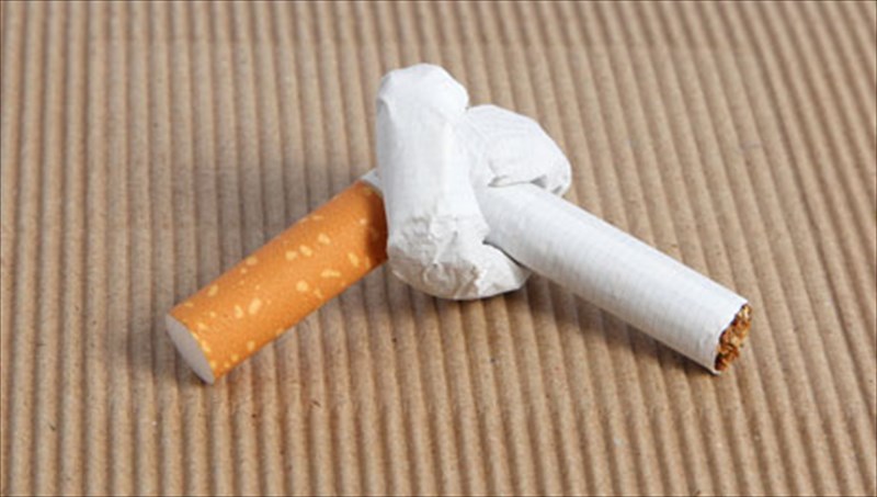ta-ilektronika-tsigara-boithoun-sti-diakopi-tou-kapnismatos