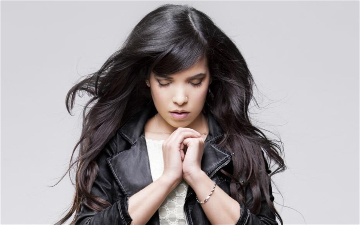 indila-2