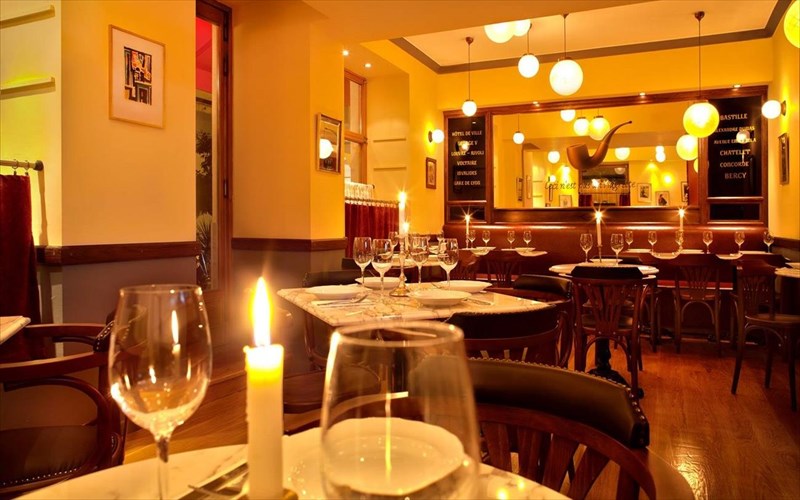 to-bistrot-le-mignon-fernei-parizianiko-aera-sto-kentro