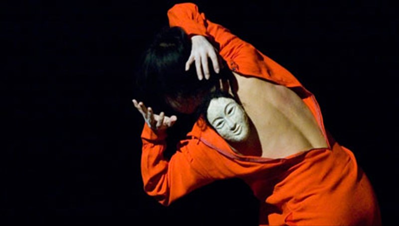 xoros-me-filosofikes-aixmes-apo-tin-iaponia