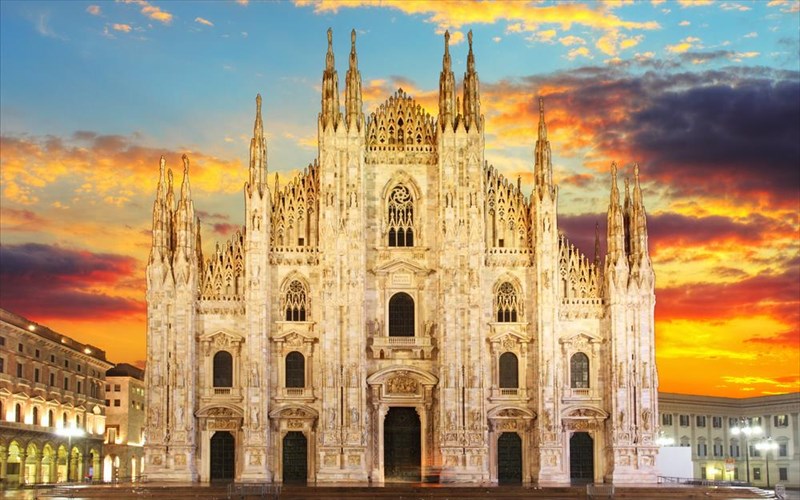 i-kardia-ton-fashionistas-xtupa-sto-milano