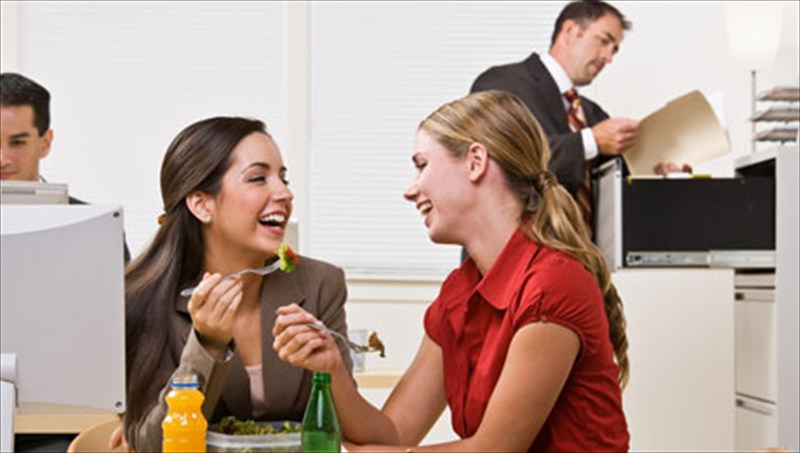 ti-trome-sto-grafeio