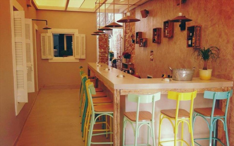 all-day-apolausi-me-kitrini-gkazoza