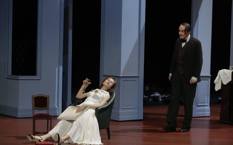 nea-genia-dimiourgon-sto-festibal-athinon-kai-epidaurou