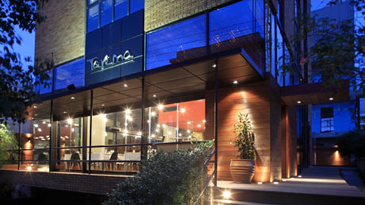 taverna-ena-oinomageireio-gia-oscar