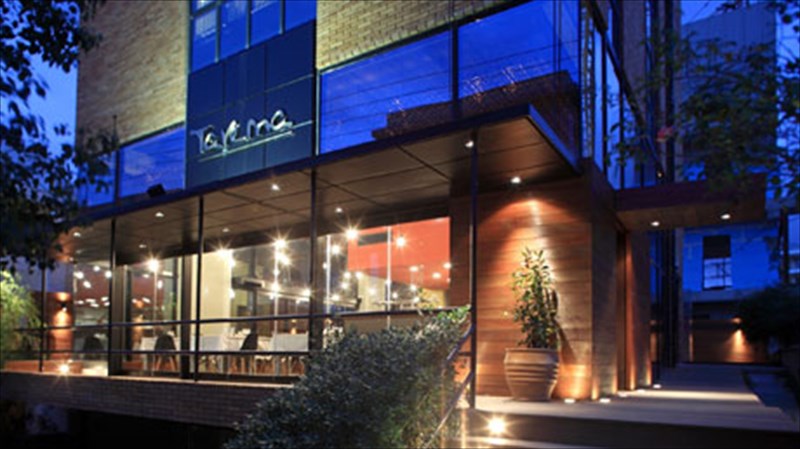 taverna-ena-oinomageireio-gia-oscar