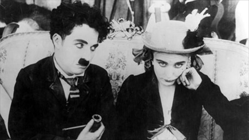 Jazz-taksidi-ston-bobo-kinimatografo