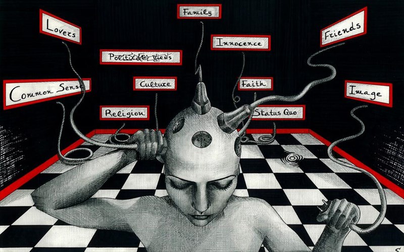 mpainoume-sti-nuxta-kai-mas-katanalonei-i-fotia-fotia