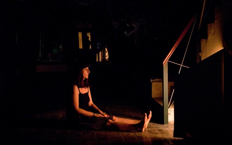 kalokairi-sta-somata-teleutaies-parastaseis