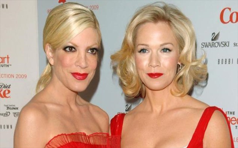 i-ntona-i-kelu-kai-kati-ksexasmena-pallikaria-apo-ta-90s-kelu-kai-kati-ksexasmena-pallikaria-apo-ta-90s