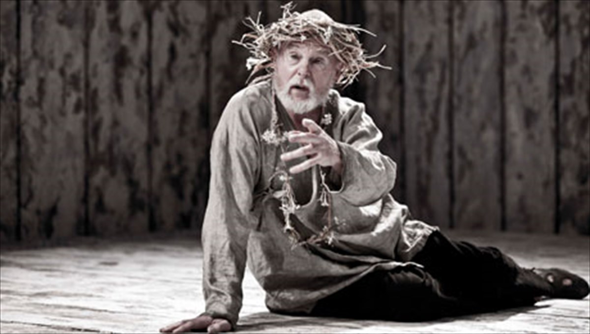 o-basilias-lir-taksideuei-apo-to-londino-stin-athina