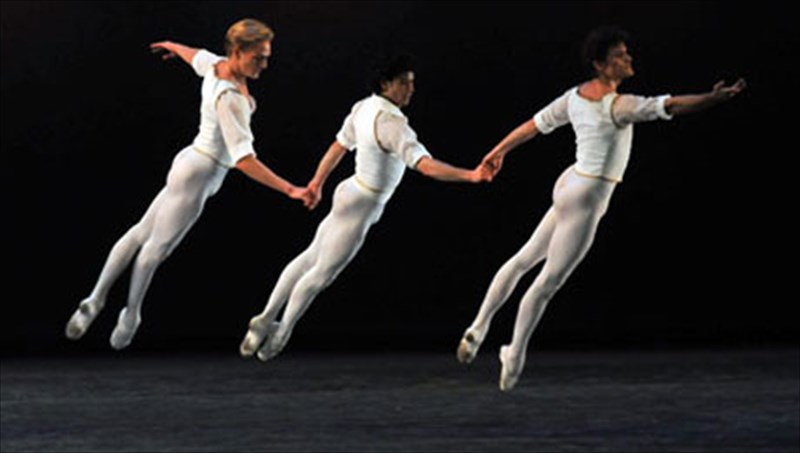 o-prins-enisxuei-oikonomika-to-amerikaniko-mpaleto