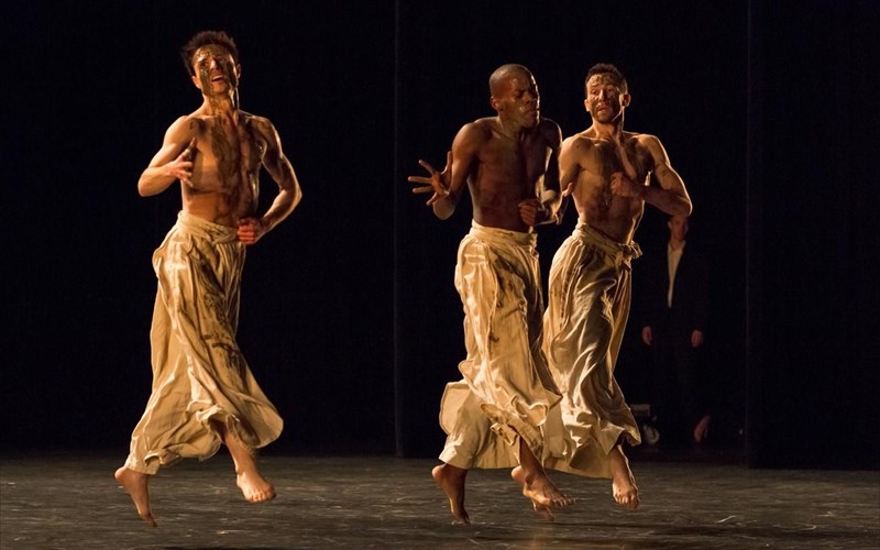 oxant-naxarin-i-xorografia-tou-minus-one-sto-megaro-mousikis-xorografia-tou-minus-one-sto-megaro-mousikis