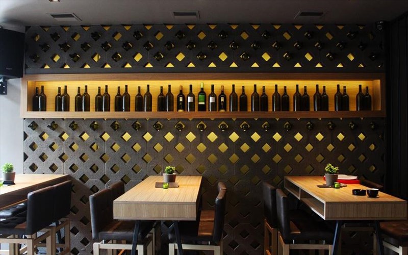 vein-cheese-kai-wine-ena-wine-bar-gia-ta-notia-proastia-wine-ena-wine-bar-gia-ta-notia-proastia