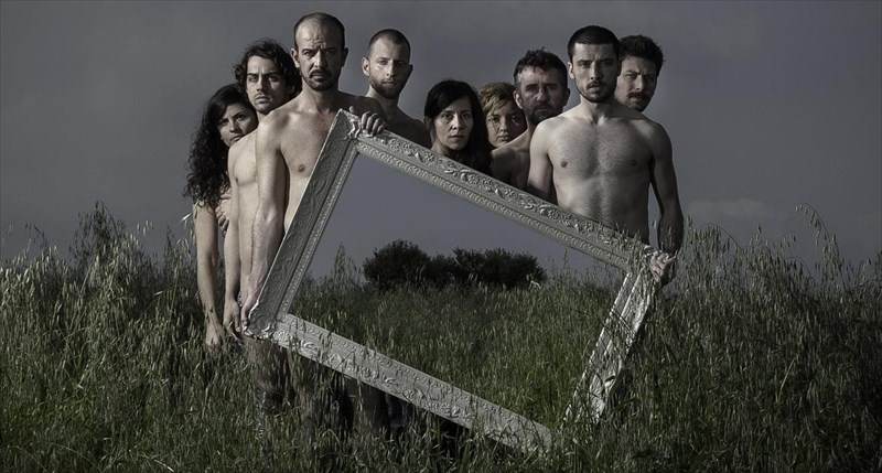 amlet-enallaktiki-anagnosi-sto-theatro-poreia