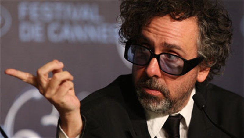 o-tim-mparton-strefetai-stin-panagia-ton-parision