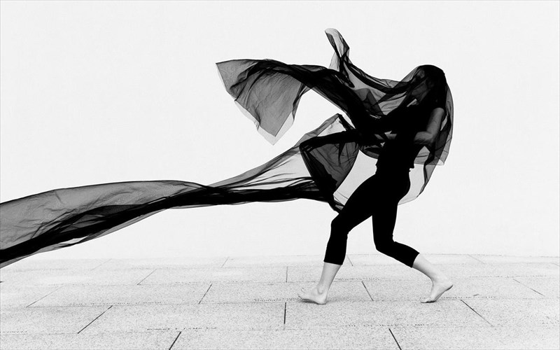 o-xoros-mesa-apo-tous-pinakes-ton-pio-diasimon-zografon