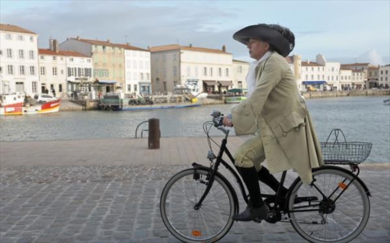 pame-mia-bolta-me-ton-moliero-erxeste