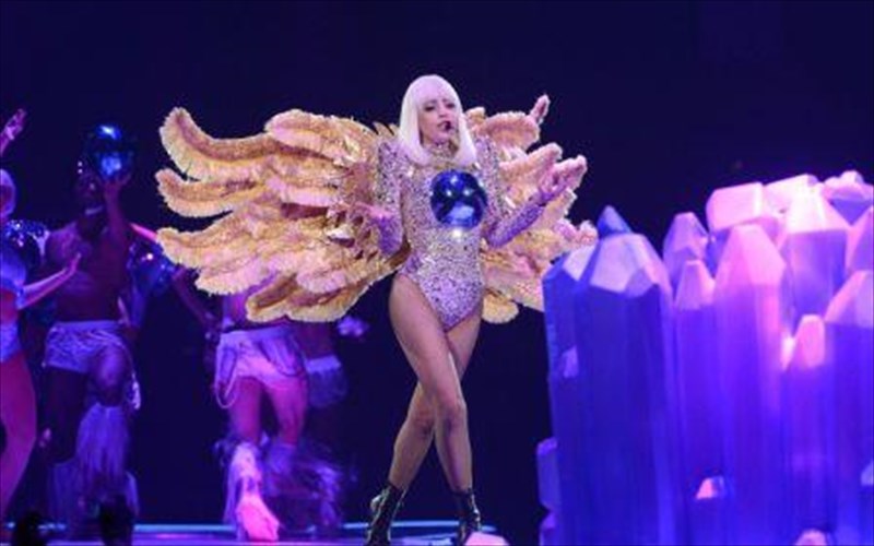 ksekinise-i-periodeia-tis-lady-gaga-periodeia-tis-lady-gaga