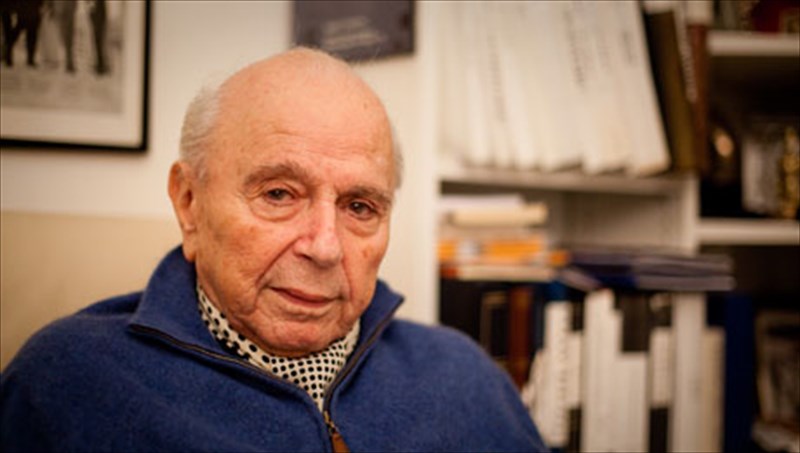 mixalis-kakogiannis-stin-ellada-ofeilo-ton-kurio-ogko-ton-ergon-mou