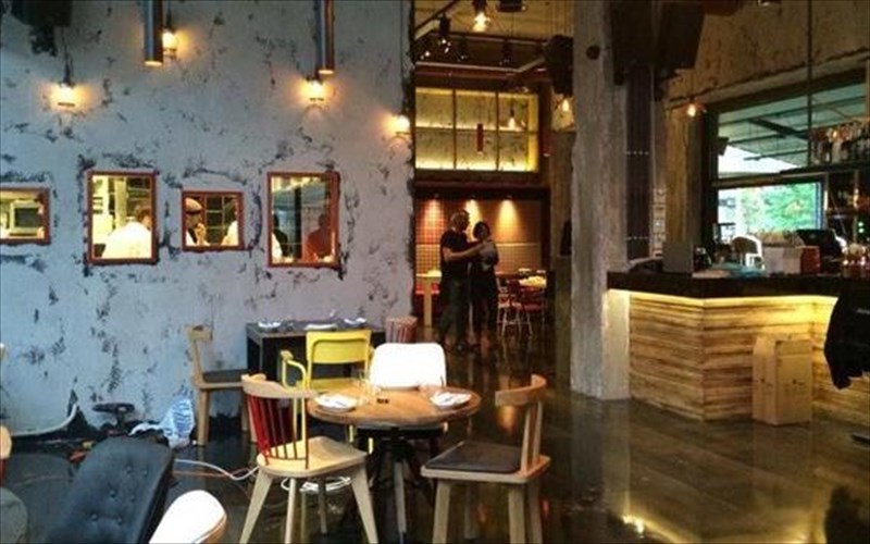 etiketes-lazaridi-simera-sto-la-gabinoteca