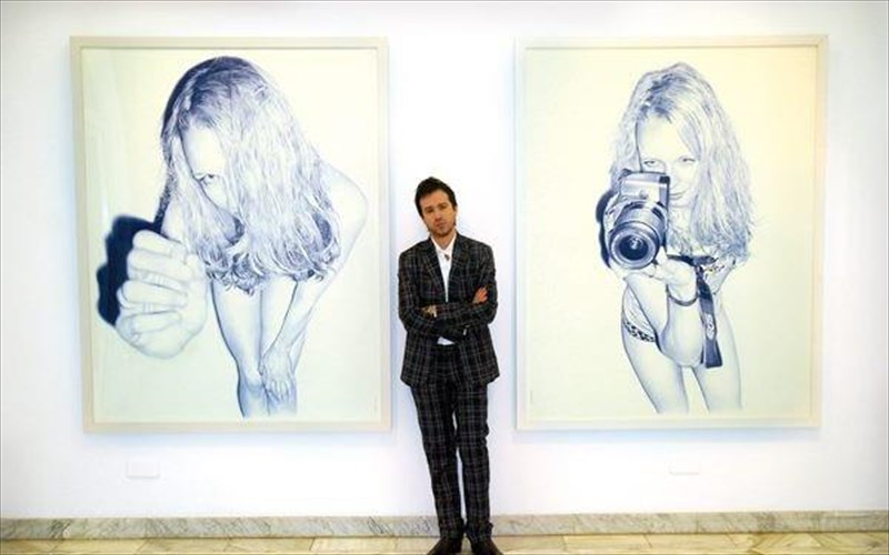 texni-apo-tin-ispania-me-ena-aplo-bic-stulo