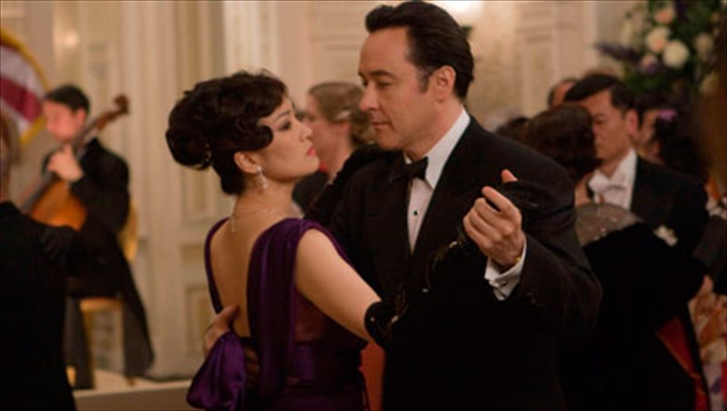 oi-kataskopoi-dinoun-romantiko-rantebou-sti-sangkai